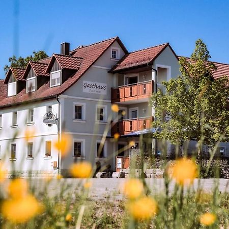 Gasthaus Zur Linde Dombuhl Exterior photo